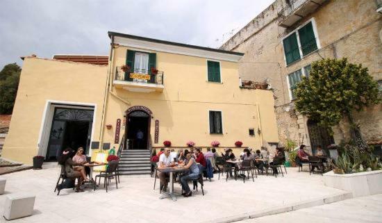 Appartamento Rocchetta Ventimiglia Exteriör bild